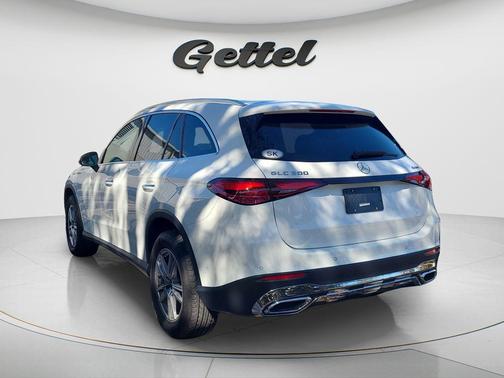 2023 Mercedes-Benz GLC 300 4MATIC