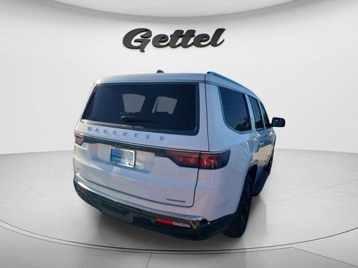 Bright White Clearcoat 2024 Jeep Wagoneer Series III 4x4