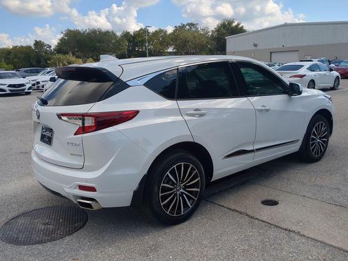 2025 Acura RDX Advance Package