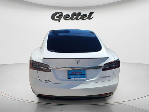 Pearl White Multi-Coat 2019 Tesla Model S Performance