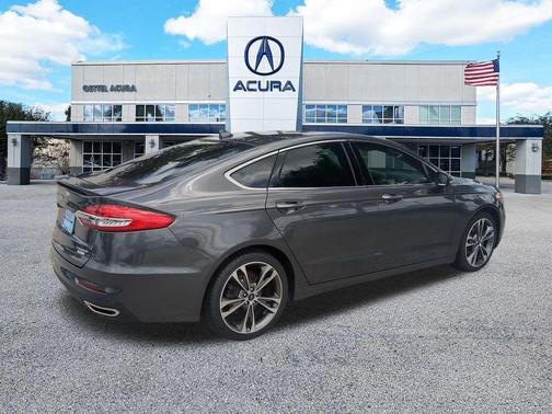 2020 Ford Fusion Titanium