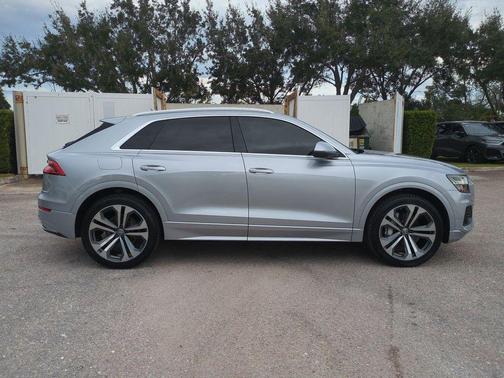 2019 Audi Q8 3.0T Premium Plus