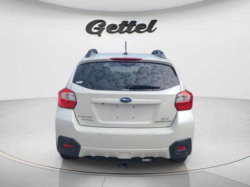 Crystal White Pearl 2015 Subaru XV Crosstrek 2.0i Limited