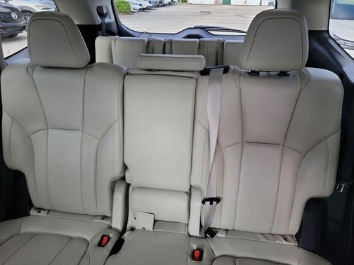 2022 Subaru Ascent Limited 8-Passenger