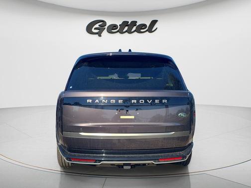 Charente Gray Premium Metallic 2023 Land Rover Range Rover P530 SE