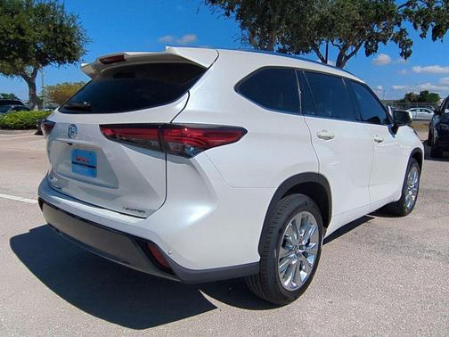 2021 Toyota Highlander Platinum