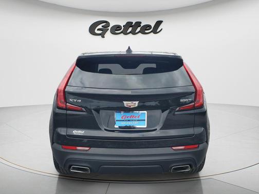 Stellar Black Metallic 2023 Cadillac XT4 Luxury