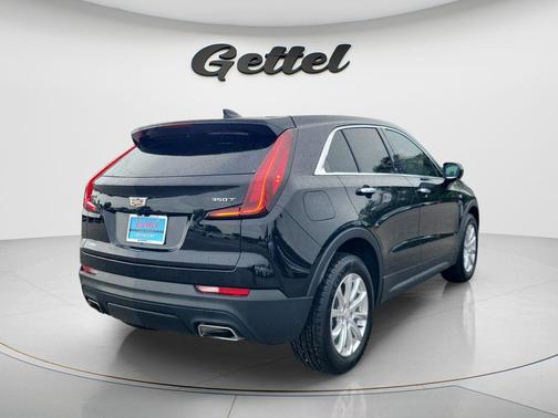 Stellar Black Metallic 2023 Cadillac XT4 Luxury