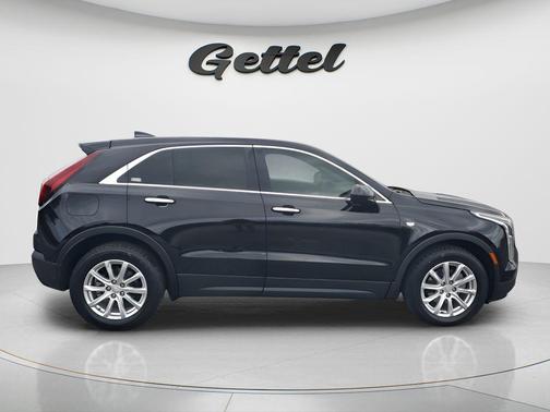 Stellar Black Metallic 2023 Cadillac XT4 Luxury