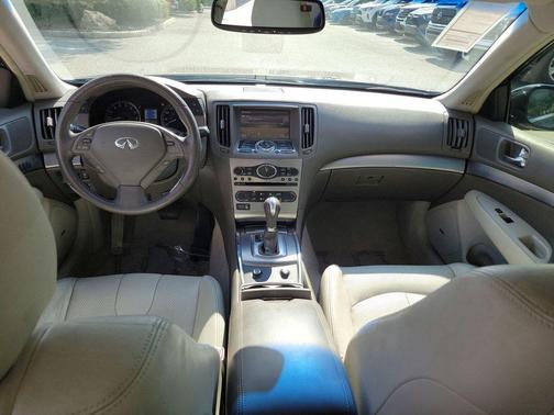 2012 INFINITI G37 Journey