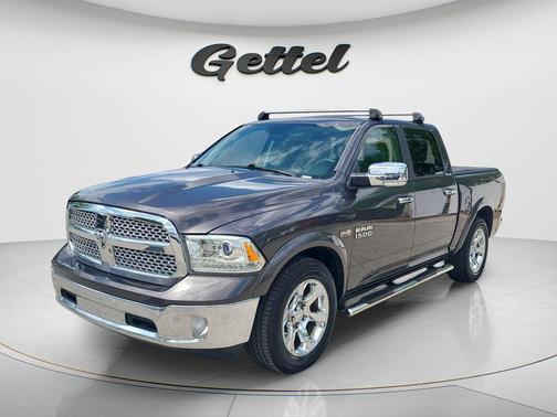 Granite Crystal Metallic Clearcoat 2017 RAM 1500 Laramie