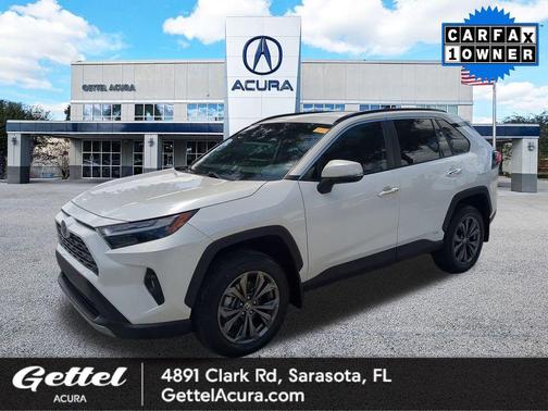 2022 Toyota RAV4 Hybrid SE