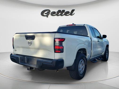 Glacier White 2024 Nissan Frontier S