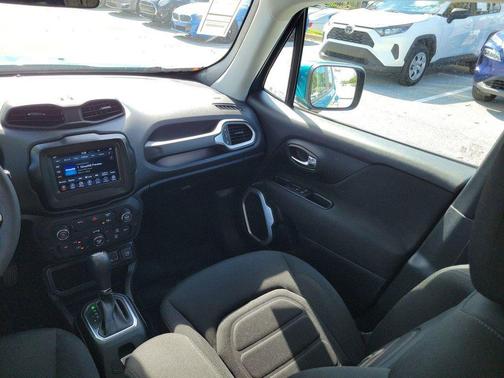 2021 Jeep Renegade Latitude