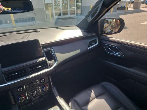 2022 Chevrolet Tahoe 4WD RST