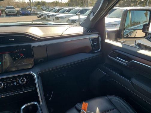 2024 GMC Sierra 2500 Denali