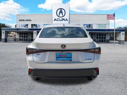 2022 Lexus IS 300 Base