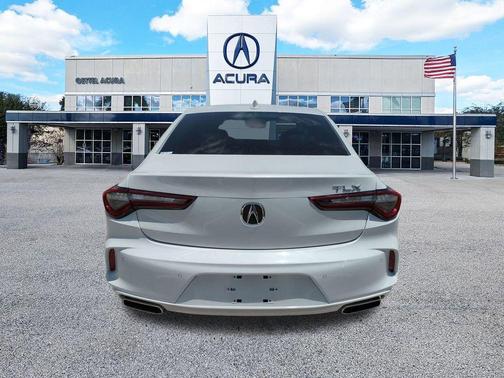 2025 Acura TLX Technology