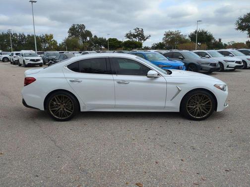 2020 Genesis G70 2.0T RWD