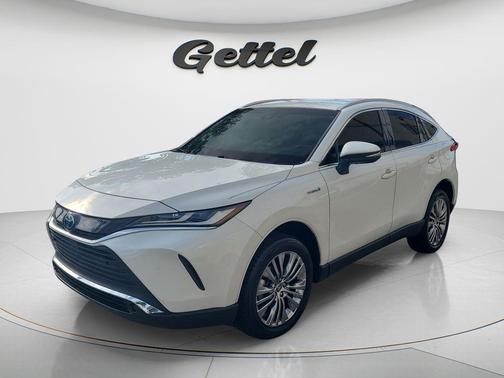 Blizzard Pearl 2021 Toyota Venza XLE