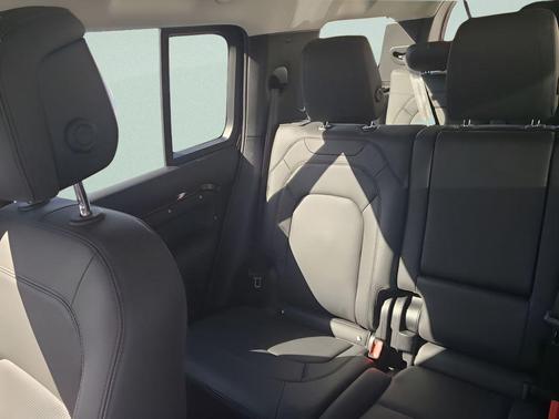 2023 Land Rover Defender 130 First Edition