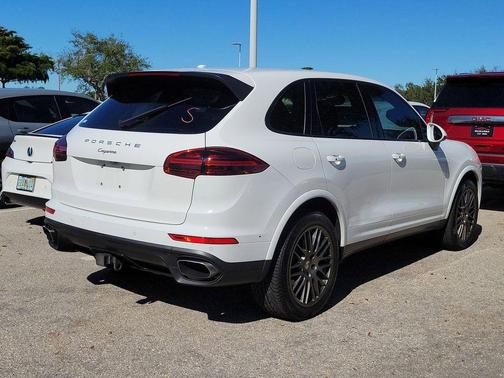 2018 Porsche Cayenne Platinum Edition