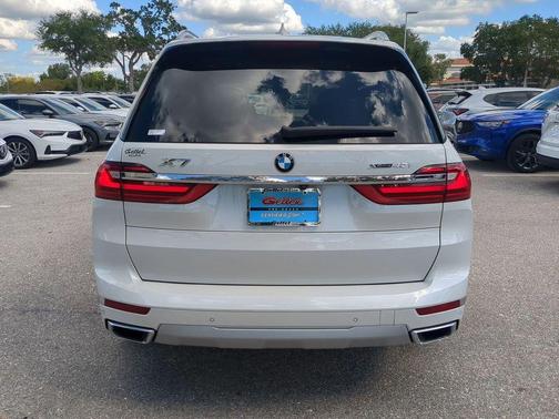 2022 BMW X7 xDrive40i