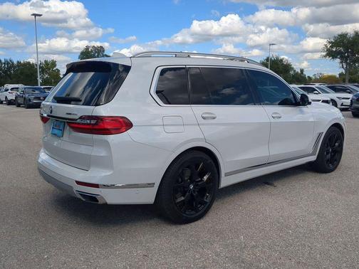 2022 BMW X7 xDrive40i