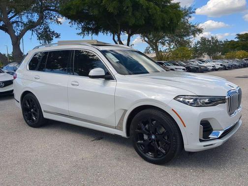 2022 BMW X7 xDrive40i