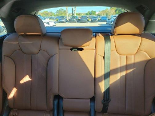 2022 Audi Q5 45 S line Premium Plus