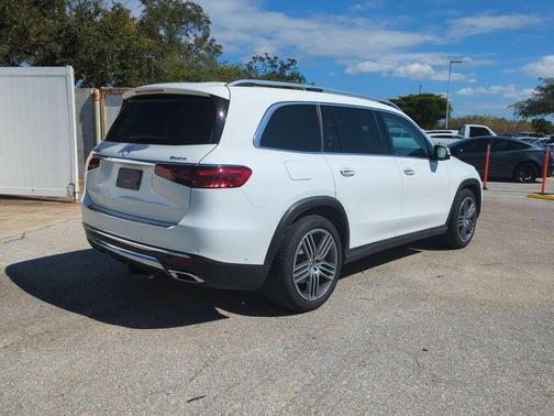 2024 Mercedes-Benz GLS 450 4MATIC