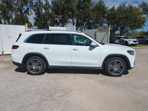 2024 Mercedes-Benz GLS 450 4MATIC