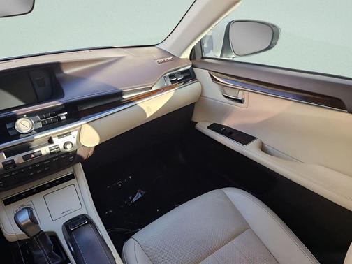 2018 Lexus ES 350 Base