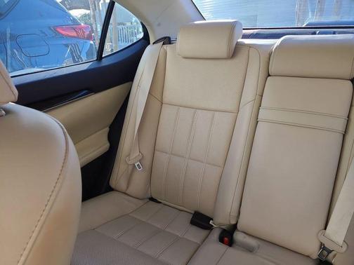 2018 Lexus ES 350 Base