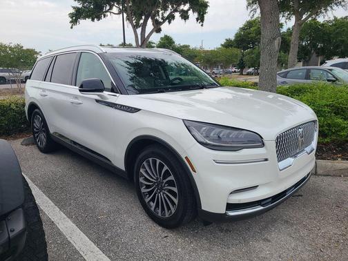White Metallic 2023 Lincoln Aviator Standard
