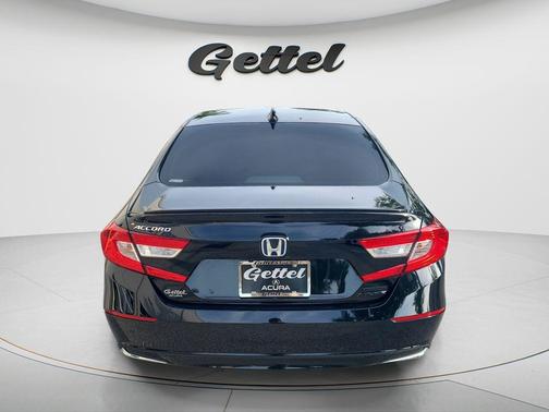 Crystal Black Pearl 2022 Honda Accord Hybrid Sport