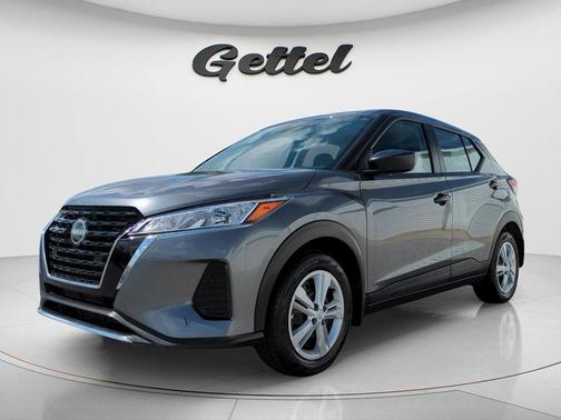 Gun Metallic 2025 Nissan Kicks S