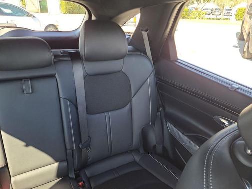 2023 Genesis GV70 2.5T AWD