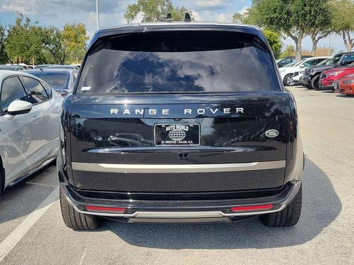 2023 Land Rover Range Rover P530 SE