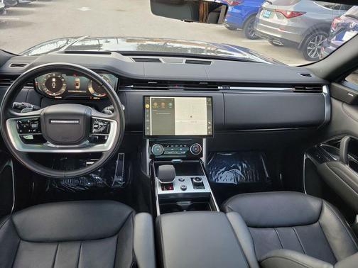 2023 Land Rover Range Rover P530 SE