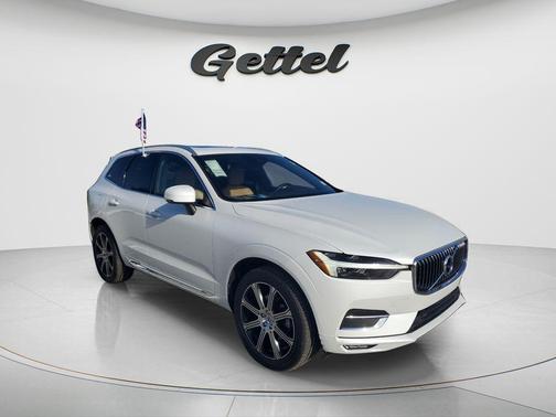 Crystal White Metallic 2021 Volvo XC60 T5 Inscription