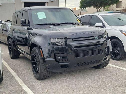 2022 Land Rover Defender 110 V8
