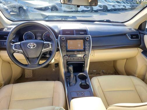 2016 Toyota Camry XLE