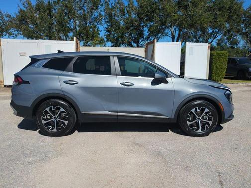 2025 Kia Sportage EX