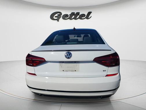 2018 Volkswagen Passat 3.6L V6 GT