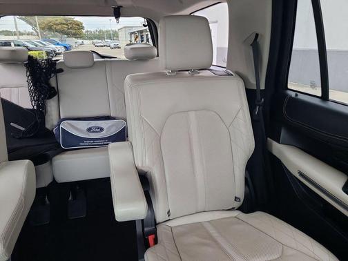 2021 Ford Expedition Platinum
