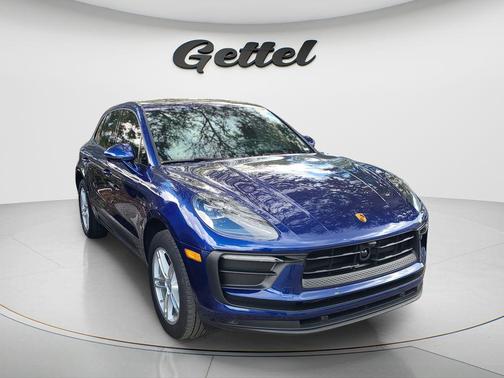 2023 Porsche Macan Base