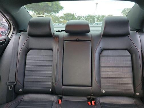 2018 Volkswagen Jetta 2.0T GLI