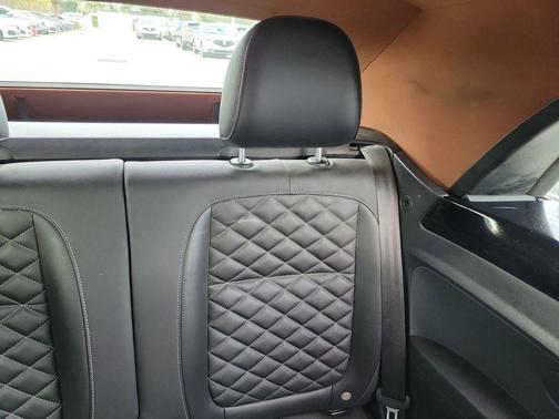 2019 Volkswagen Beetle 2.0T SE