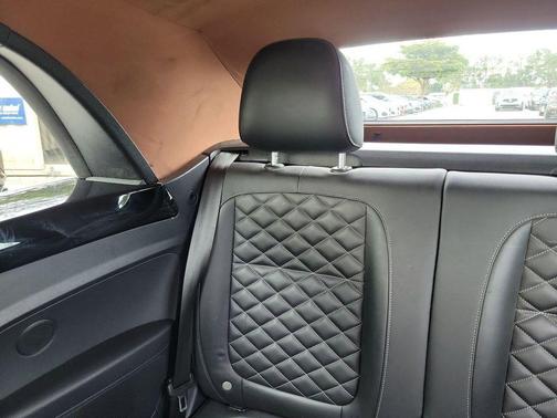 2019 Volkswagen Beetle 2.0T SE